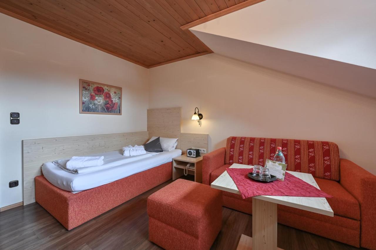 Hotel Weinbauer Швангау Экстерьер фото