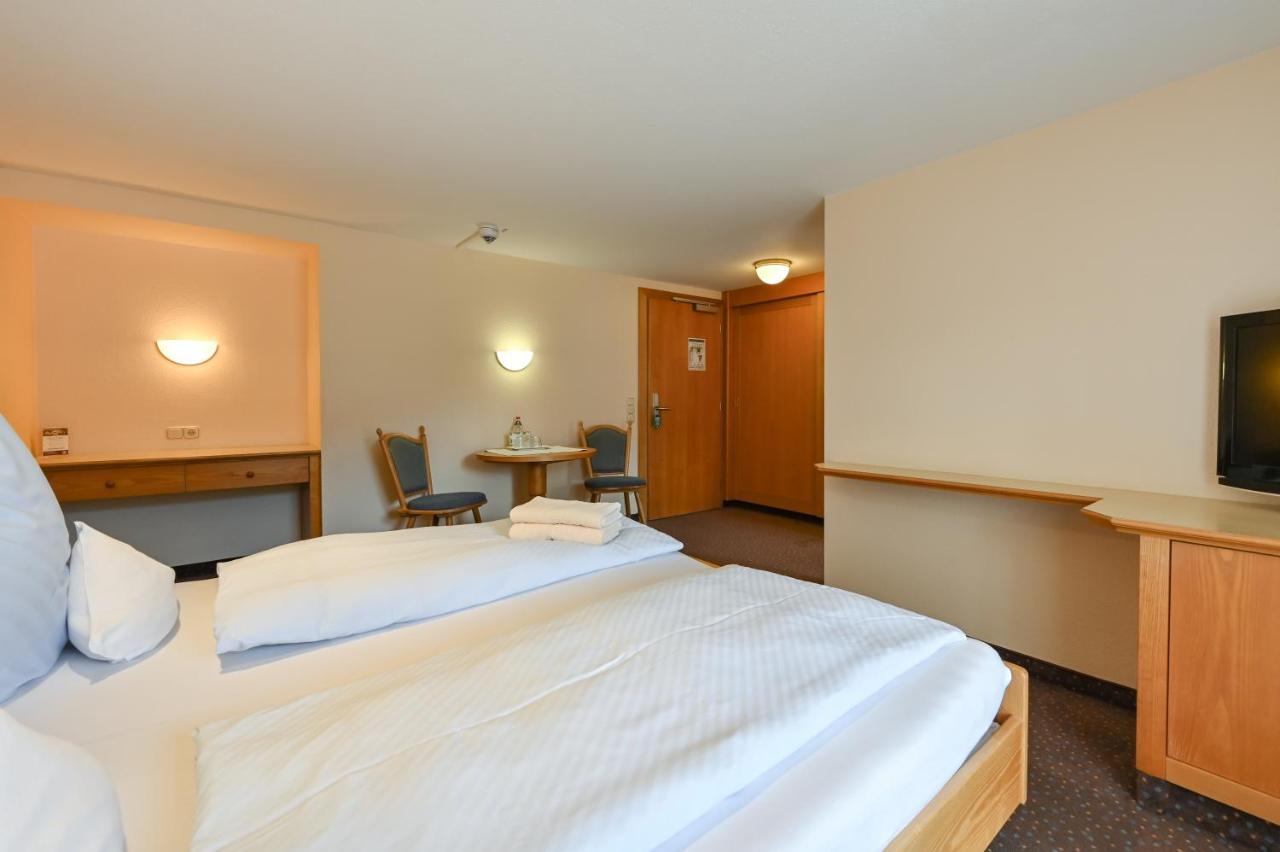 Hotel Weinbauer Швангау Экстерьер фото