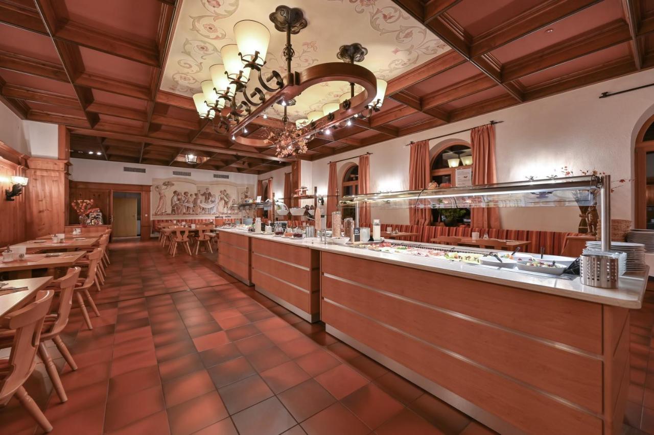 Hotel Weinbauer Швангау Экстерьер фото