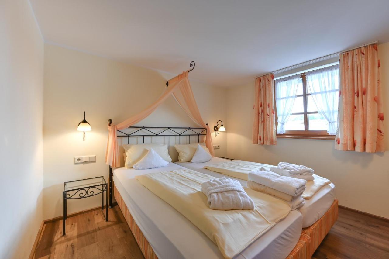 Hotel Weinbauer Швангау Экстерьер фото