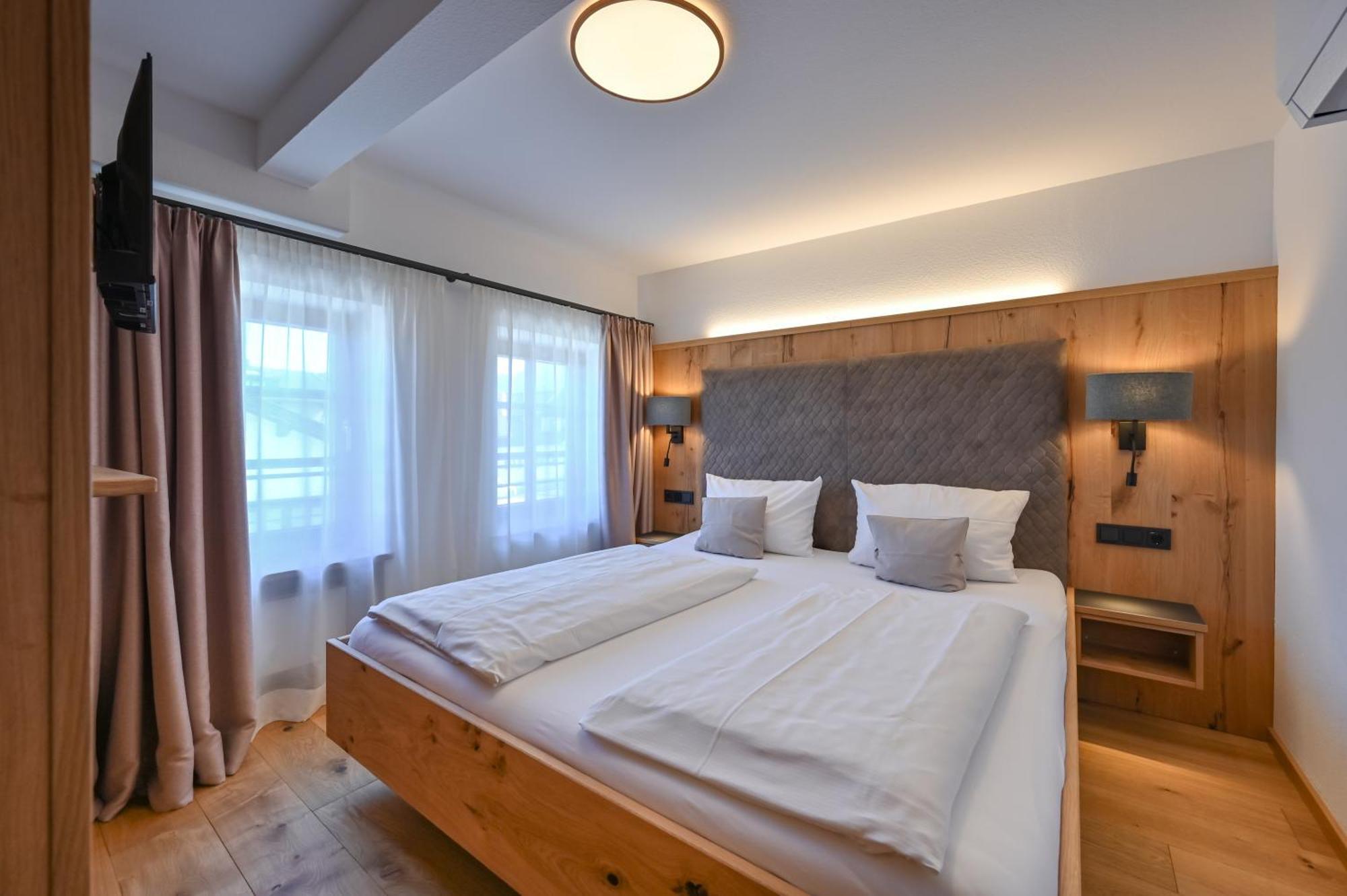 Hotel Weinbauer Швангау Экстерьер фото