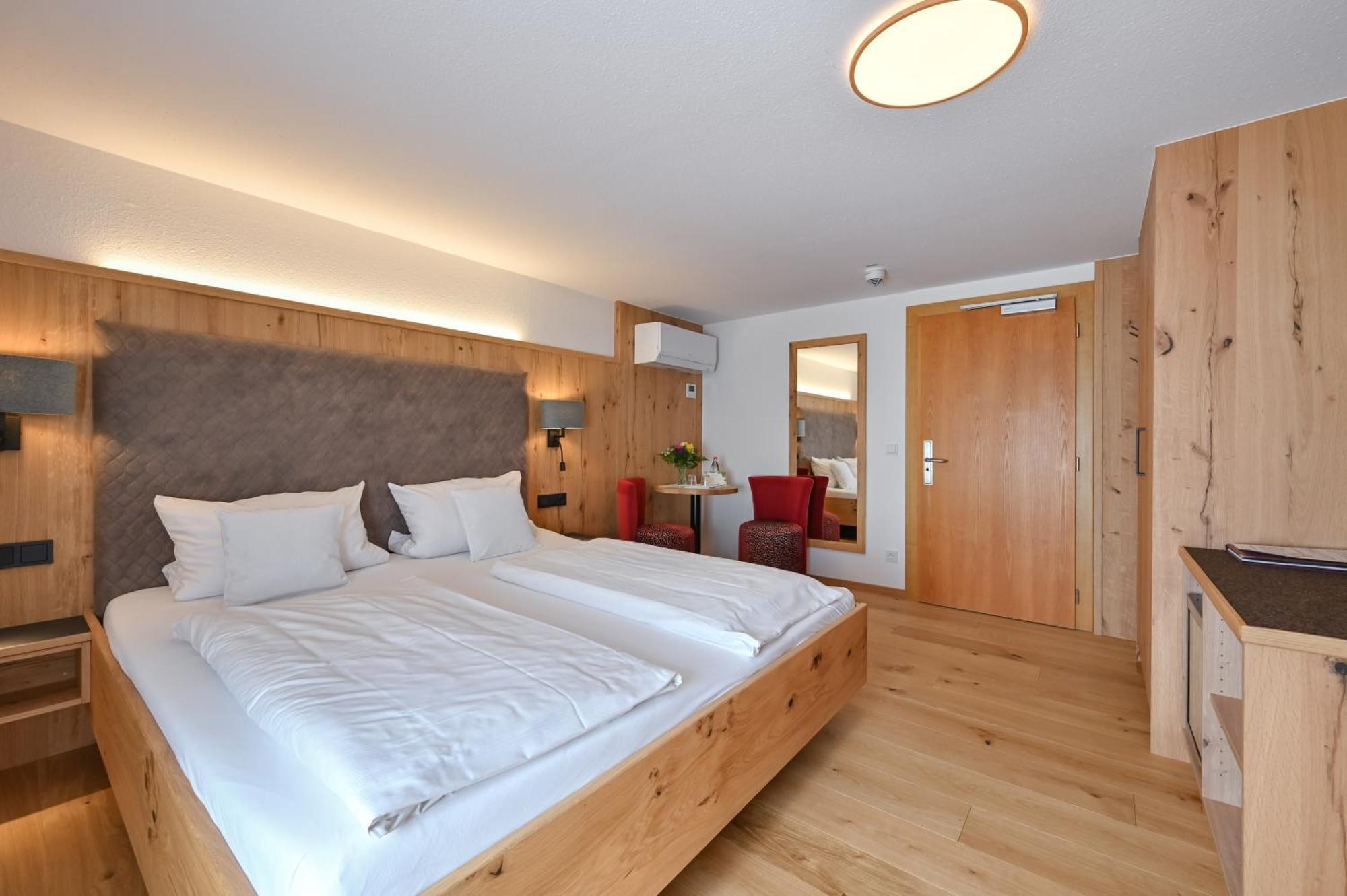 Hotel Weinbauer Швангау Экстерьер фото