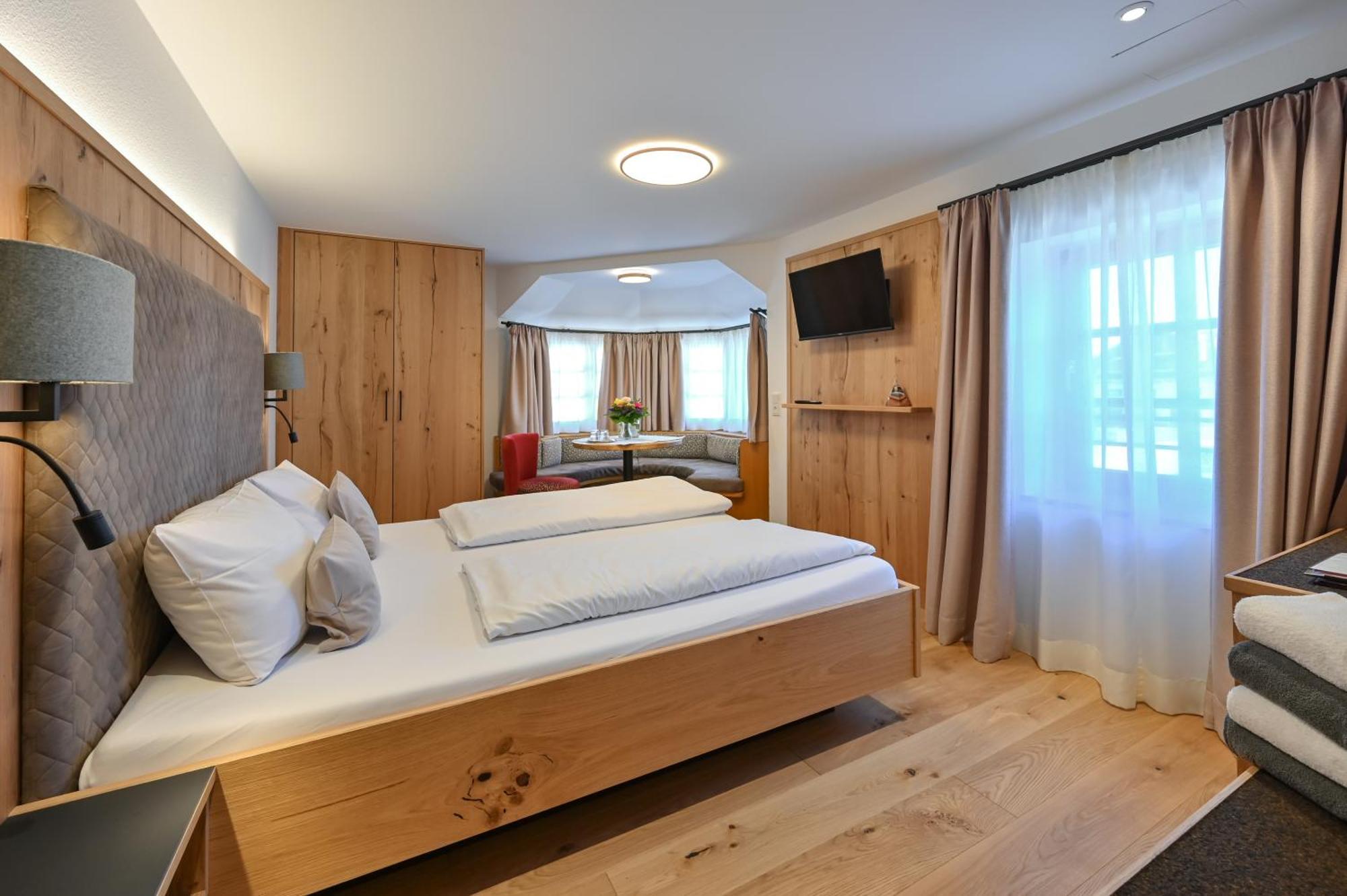 Hotel Weinbauer Швангау Экстерьер фото